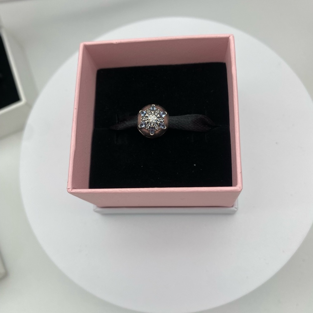 Authentic Pandora Snowflake Clasp - Picture 3 of 6